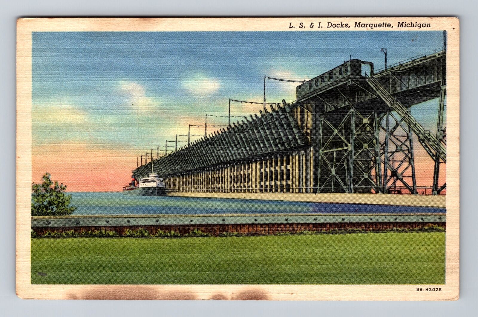 Marquette MI-Michigan, L.S. & I. Docks, Antique Souvenir, Vintage Postcard