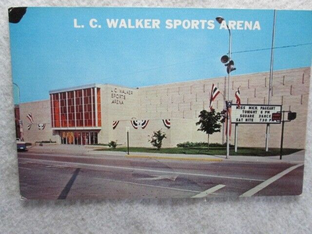 Vintage L.C. Walker Sports Arena, Muskegon, Michigan Postcard