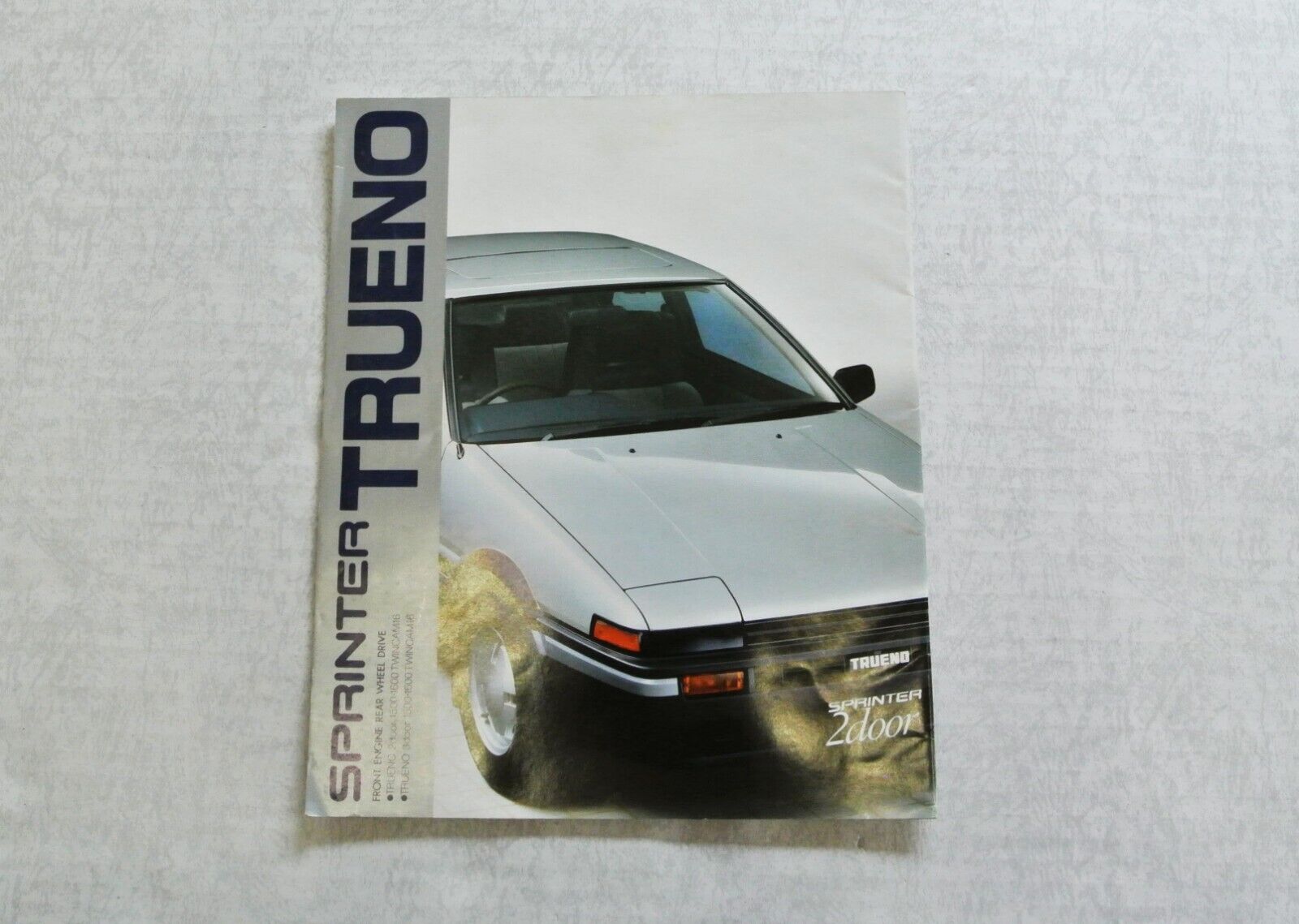 TOYOTA SPRINTER Trueno AE86 Japanese Brochure \'83/05