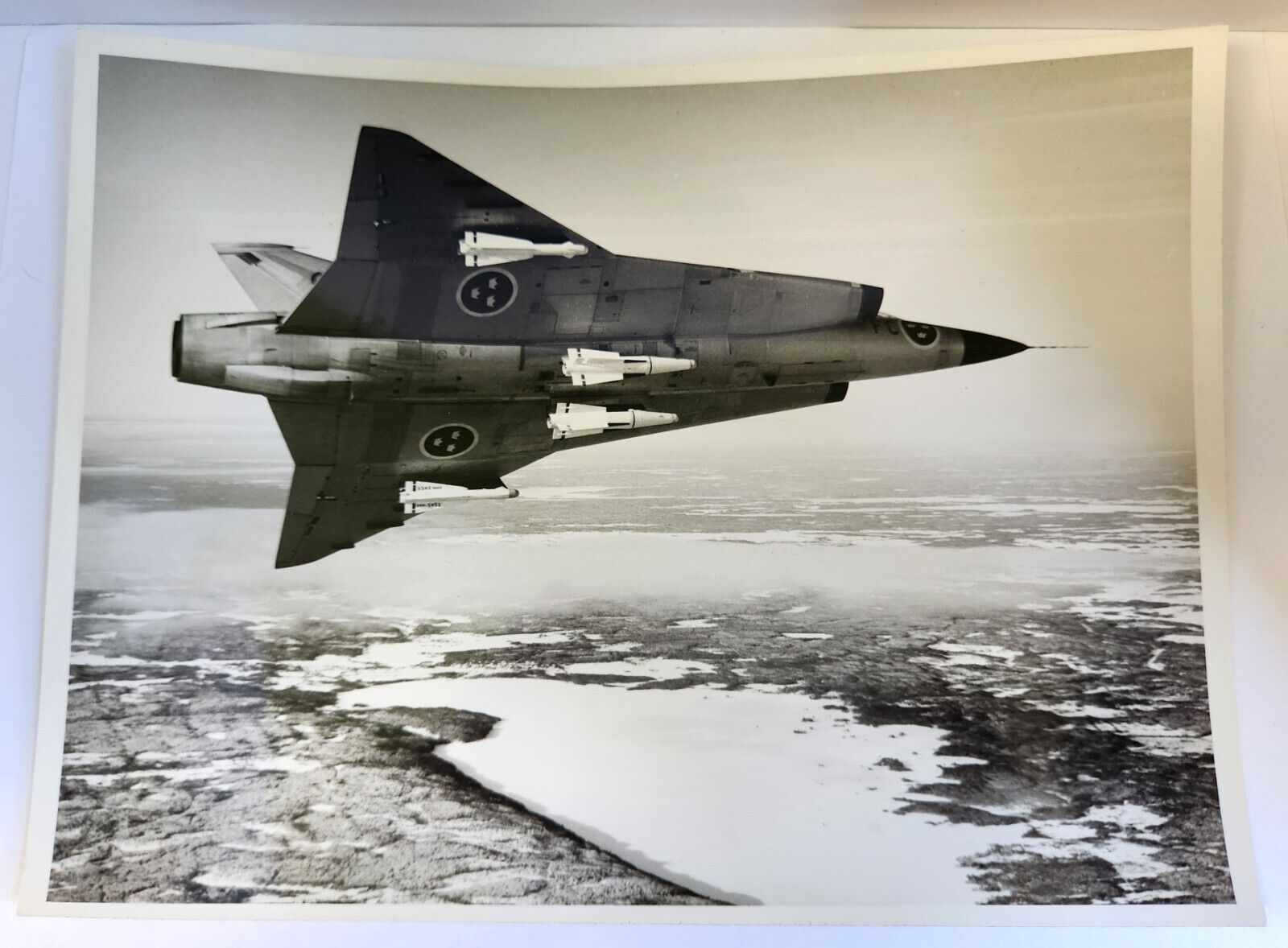 SAAB 35F DRAKEN Super Sonic Jet Fighter 1960s B/W Photo Swedish Falcon Missiles
