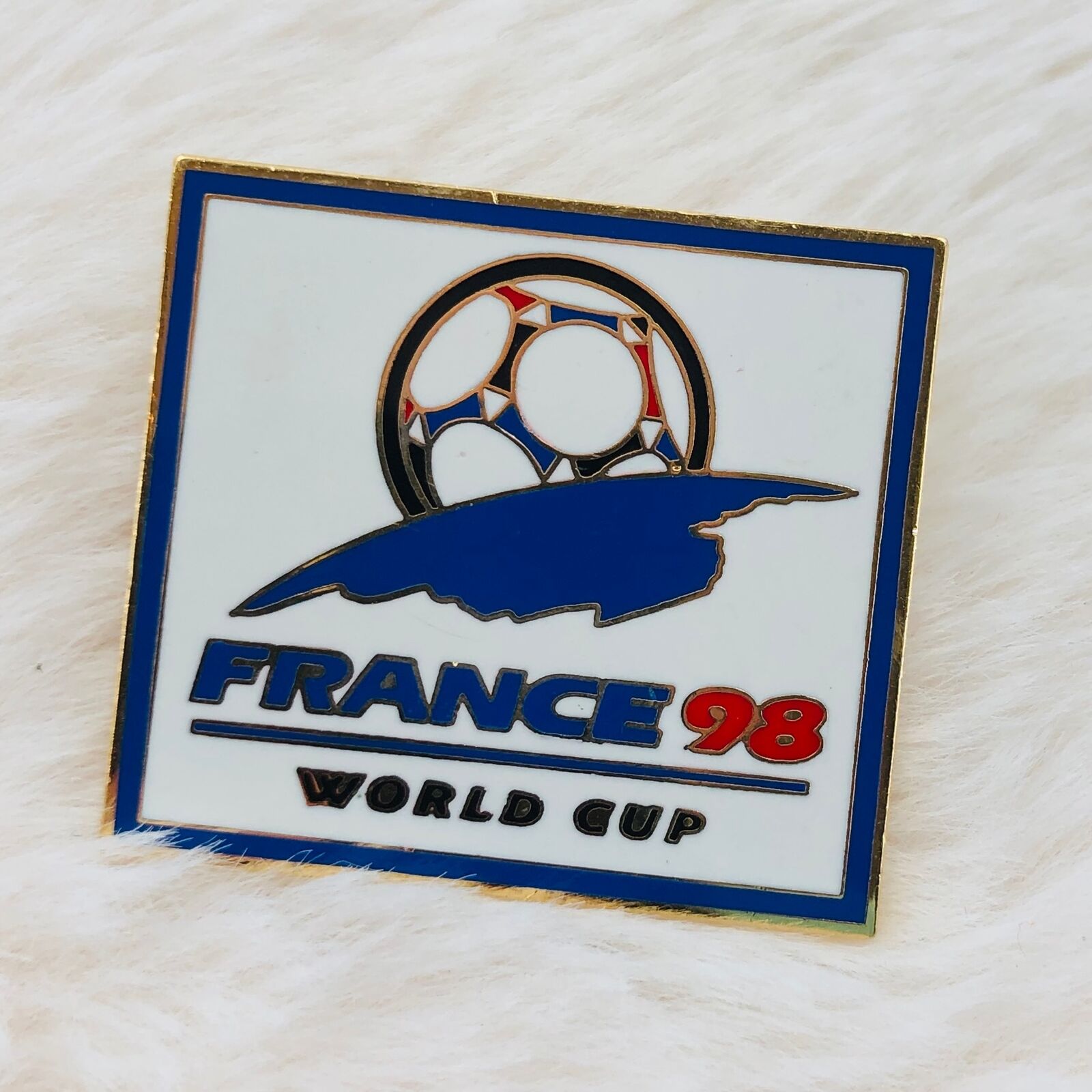 1998 France 98 World Cup Soccer Souvenir Enamel Logo Lapel Pin