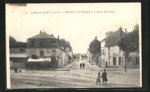 CPA Longjumeau, Hotel du Cadran and route de Champlan 1918 