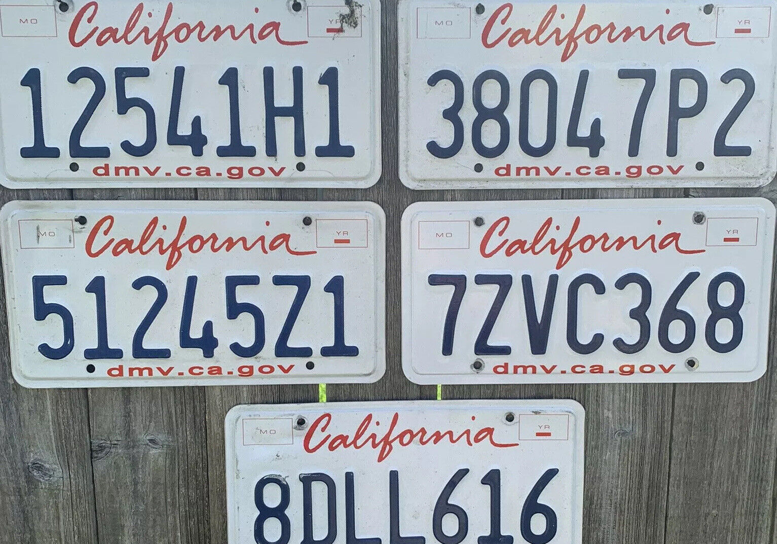 LOT OF 5 CALIFORNIA LICENSE PLATES ALL STARTING WITH DIFFERENT NUMBER LIPSTICK