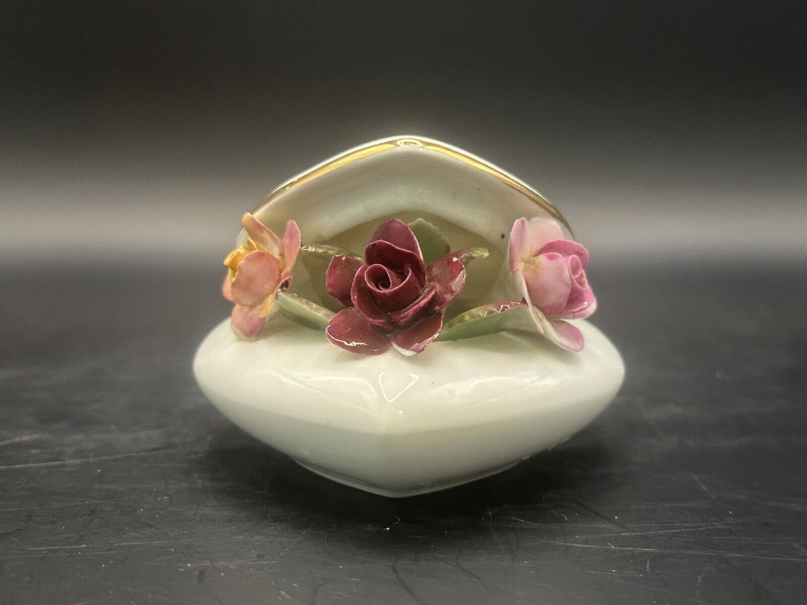 Porcelain Rose Bouquet Heart England Vintage Figurine Good Condition