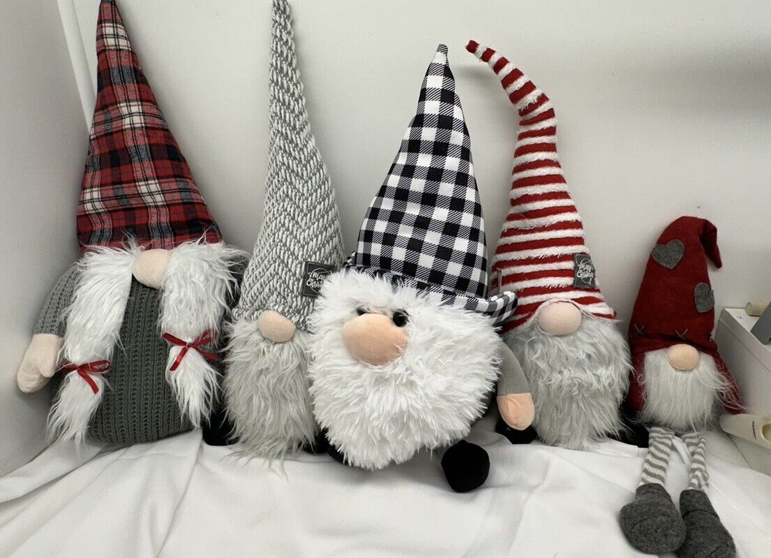 Christmas Gnomes Lot Of 5 Various Sizes/shapes