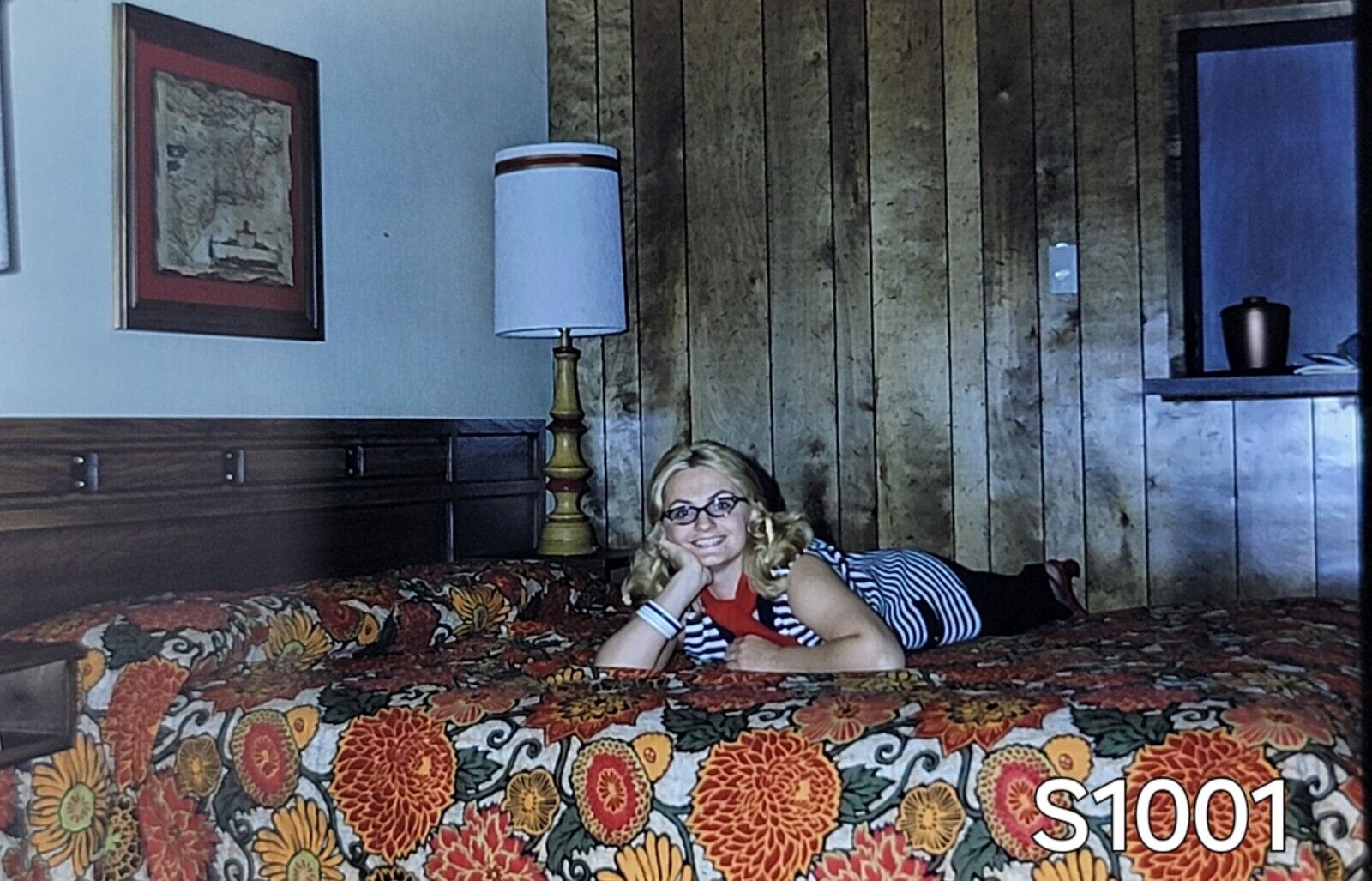 35mm Slide Vintage 1960s Lady on Funky Floral Hotel Bed + 4 Extra Slides S1001