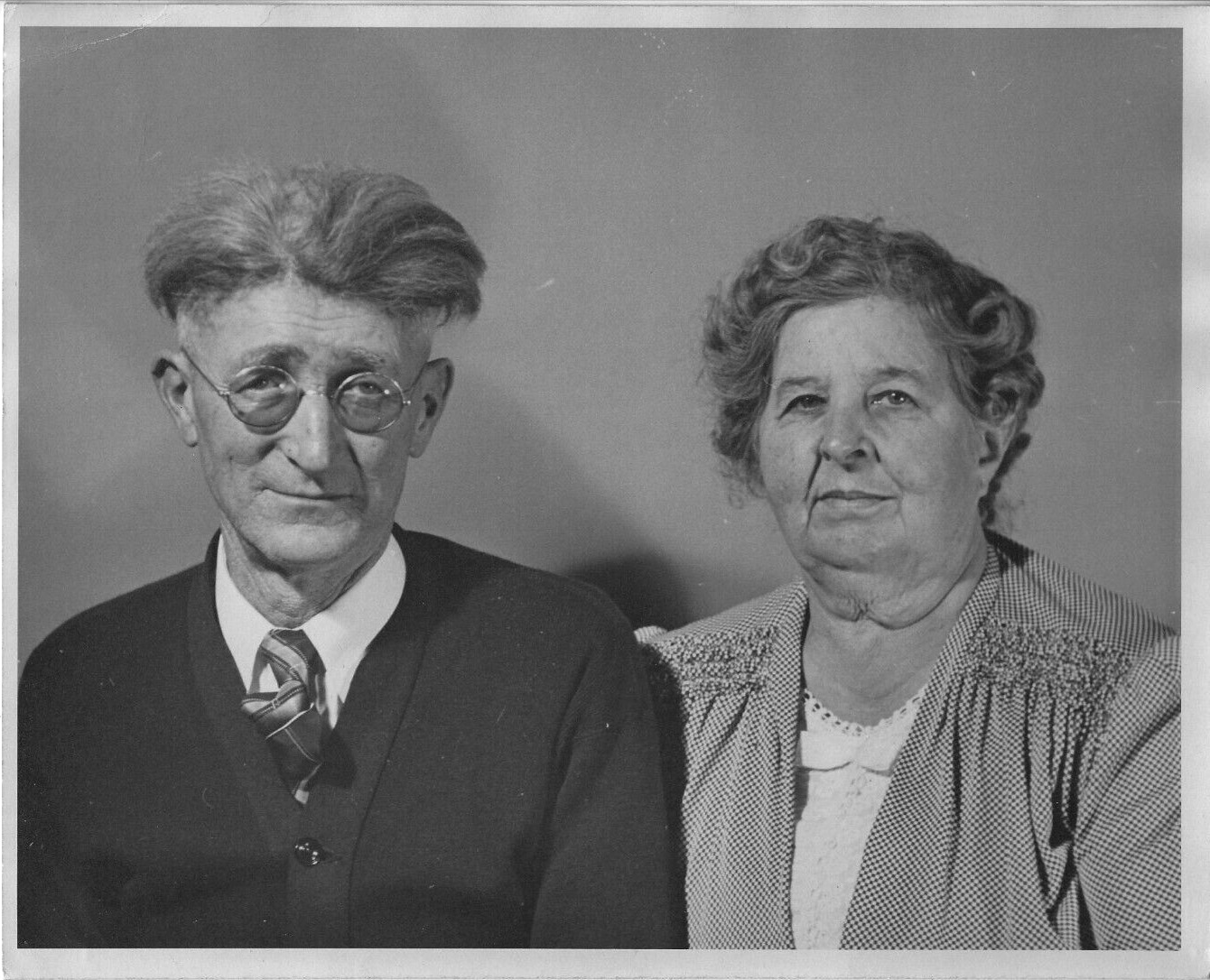 Vintage 8 x10 Black & White Photo Of An Odd Looking Couple 1940\'s - Unique Look