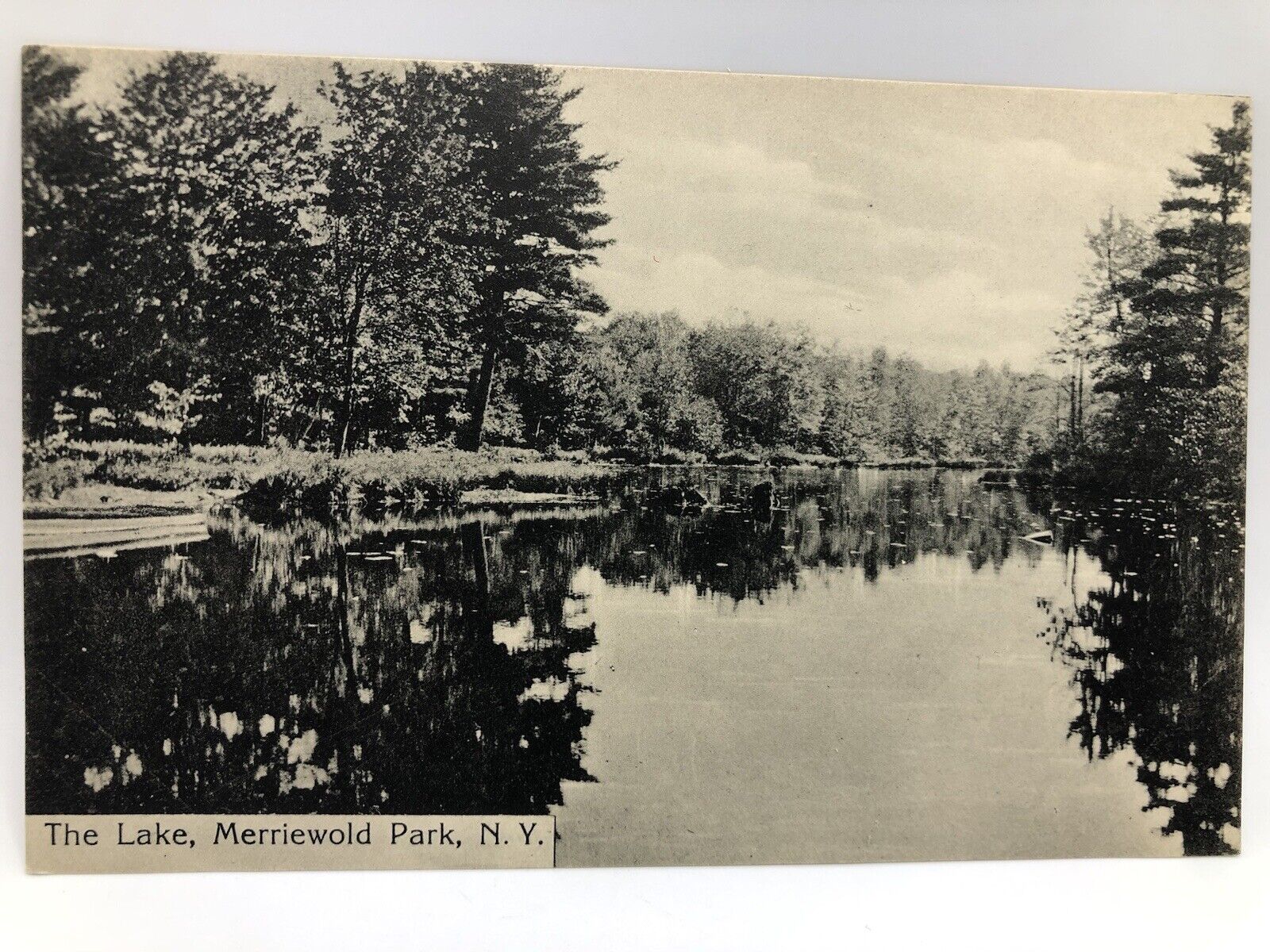 Postcard Monticello NY The Lake Merriwold Park New York Unposted