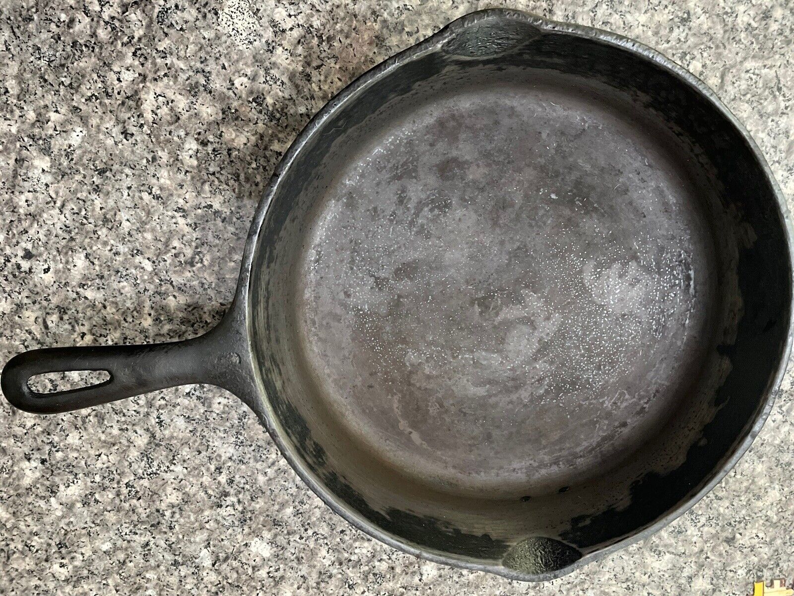 Vintage Wagner Ware No. 8 Cast Iron 10 1/2\