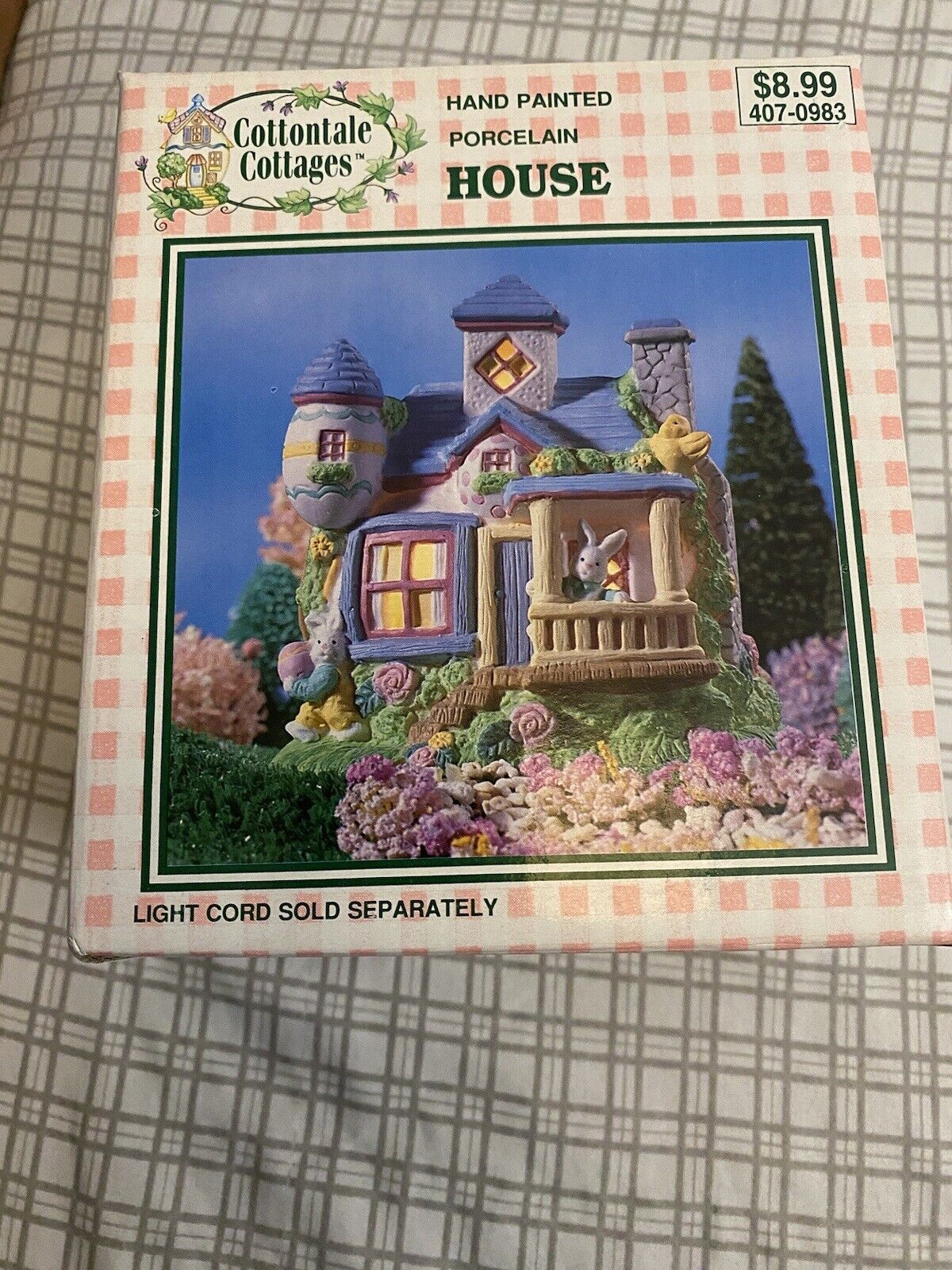 1999 Cottontale Cottages Hand Painted Porcelain House Hotel Easter Village W/box