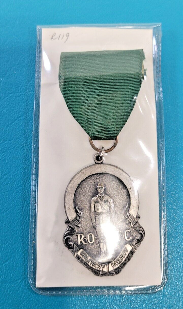 Vintage Army ROTC Military Merit Medal Green Ribbon Pin Insignia