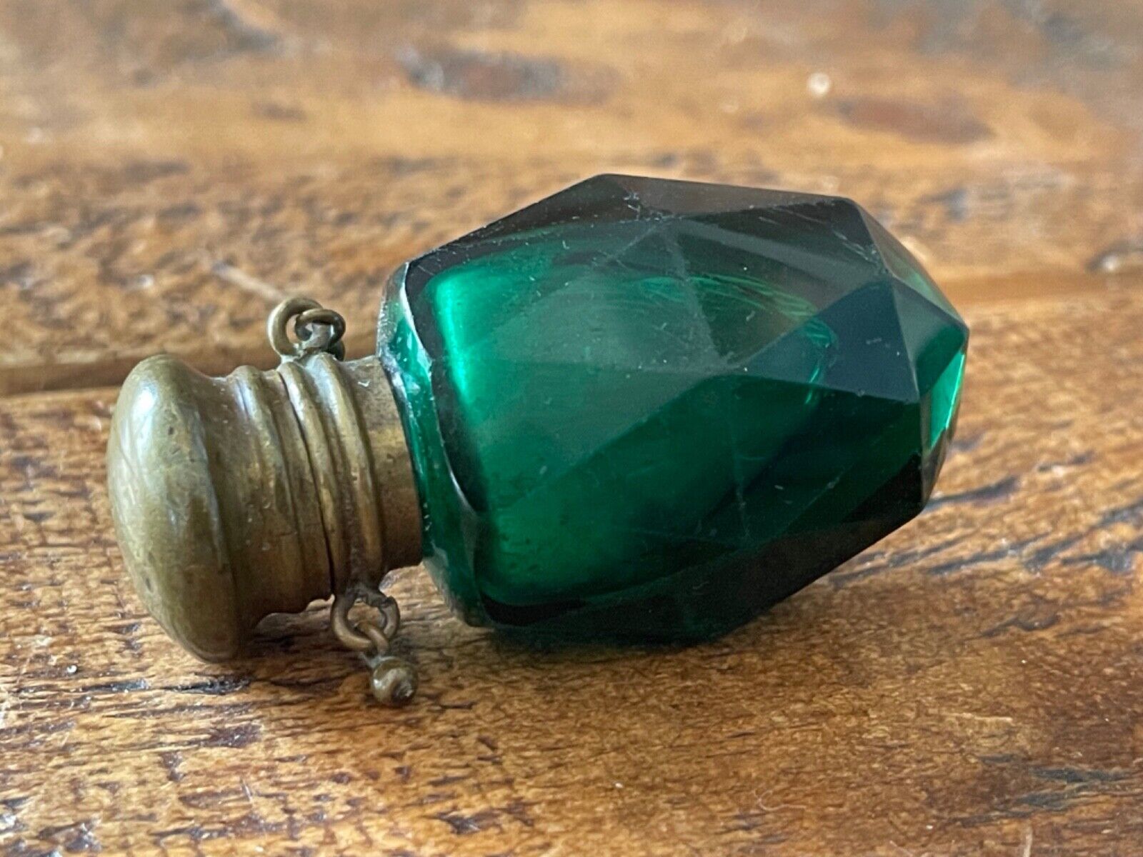 c1870 Victorian Mini Emerald Green Glass Chatelaine Scent Bottle With Brass Lid