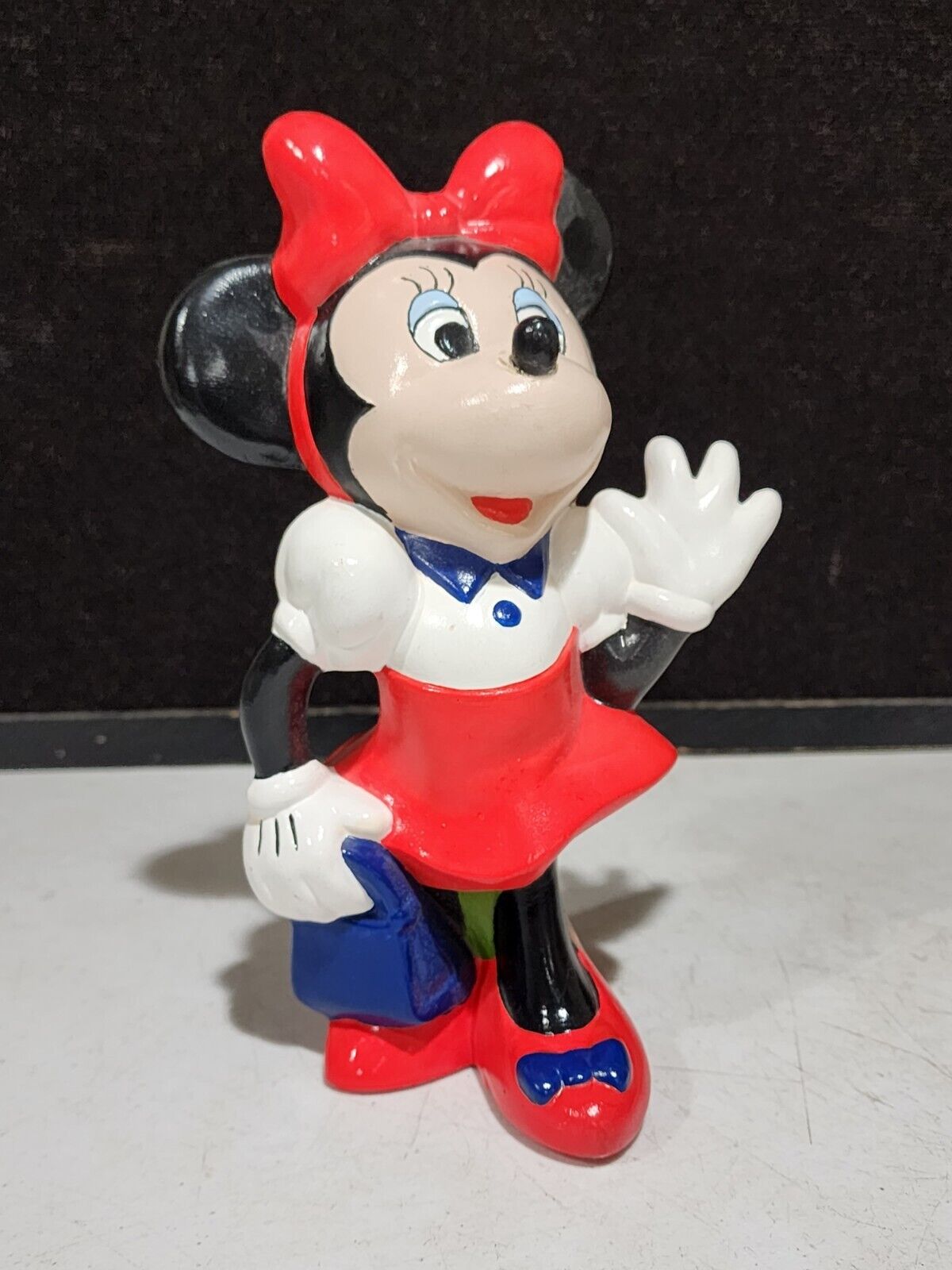 Vintage Walt Disney Production Ceramic MINNIE MOUSE Handpainted Figurine 9\