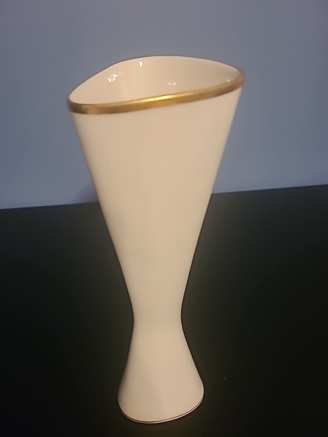Vtg German Kueps Bavaria Lindner Porcelain White Ivory Gold Vase 9.5\