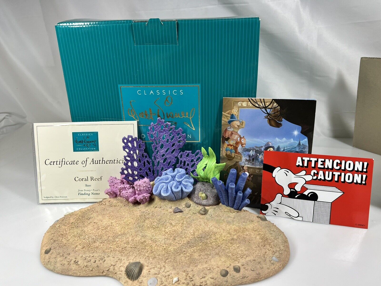 WDCC Finding Nemo - CORAL REEF Base MINT With Box COA & Brochure 1230048