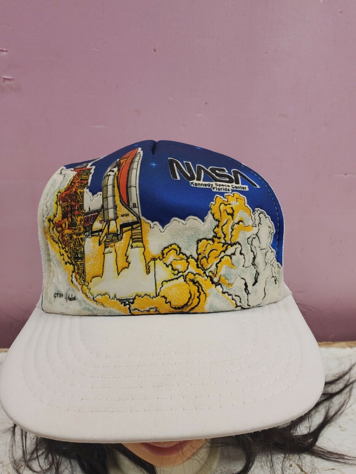 VINTAGE 80s 90\'s NASA Kennedy Space Snapback Trucker Hat Mesh Foam Gem Hour 