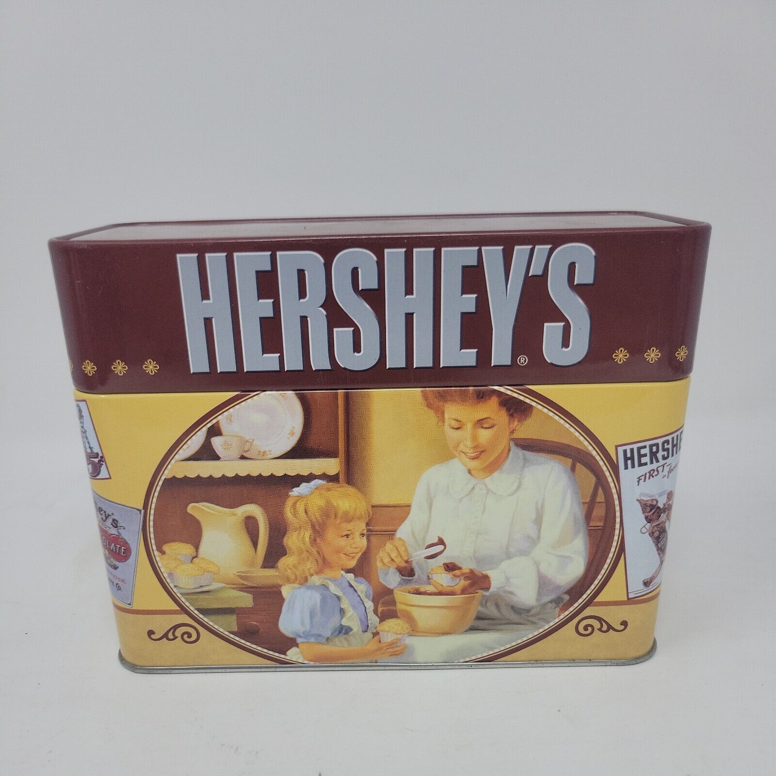 Hershey\'s Keepsake Recipe Tin with 99 Recipe Cards