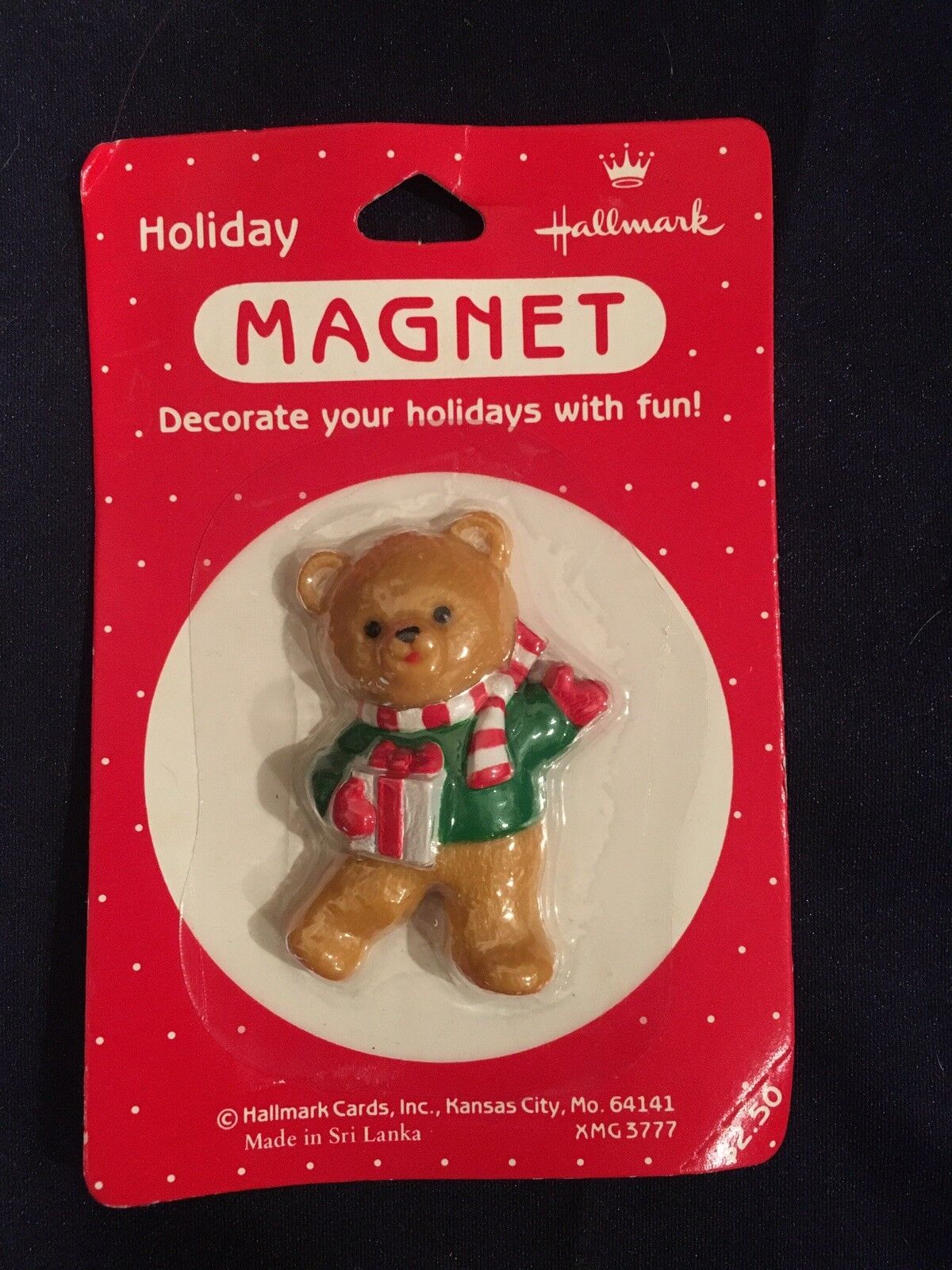 Hallmark PIN Christmas Bear Holiday Vintage Magnet