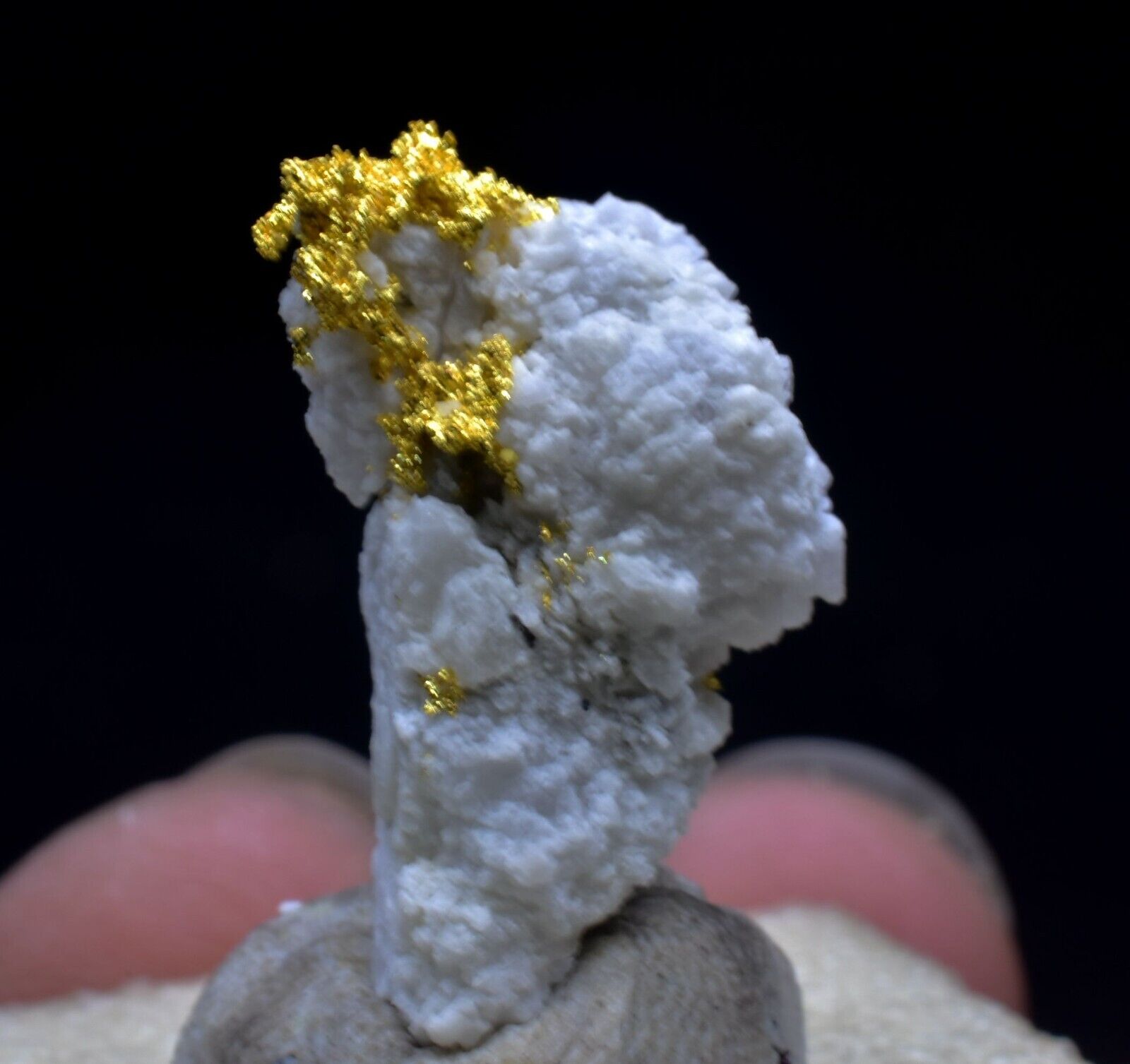 10ct NATIVE GOLD CRYSTALS MINERAL SPECIMEN nativegold Rare mineral specimens