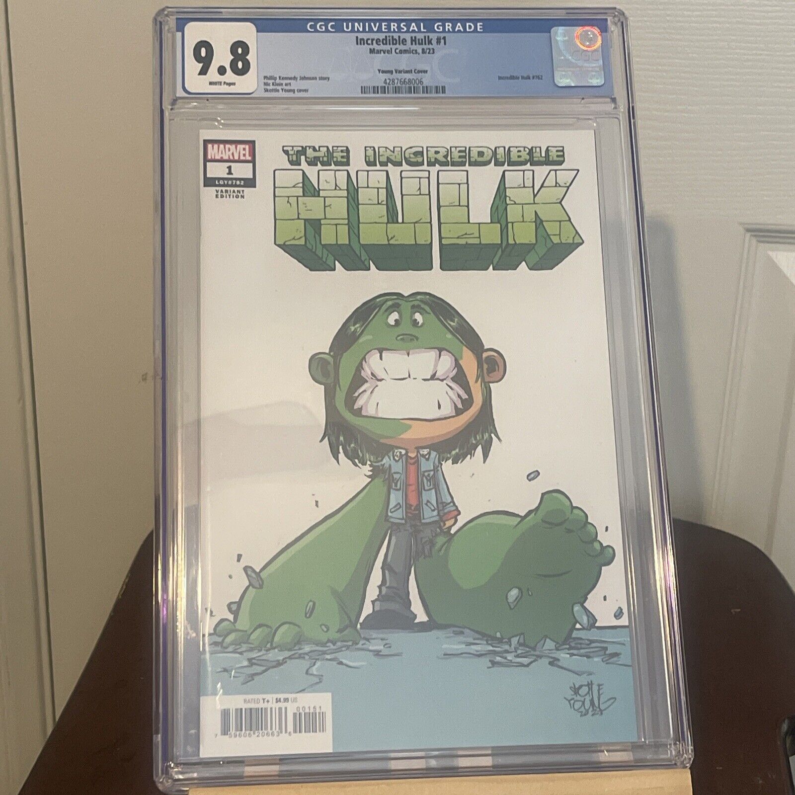 The Incredible Hulk #1 CGC 9.8 - Skottie Young Variant - Marvel Comics 2023