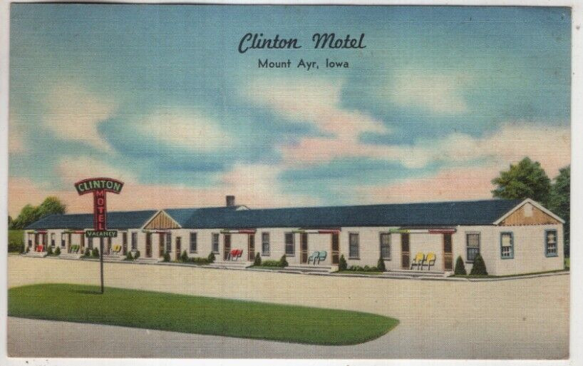 LINEN Postcard      CLINTON MOTEL  -  MOUNT AYR, IOWA