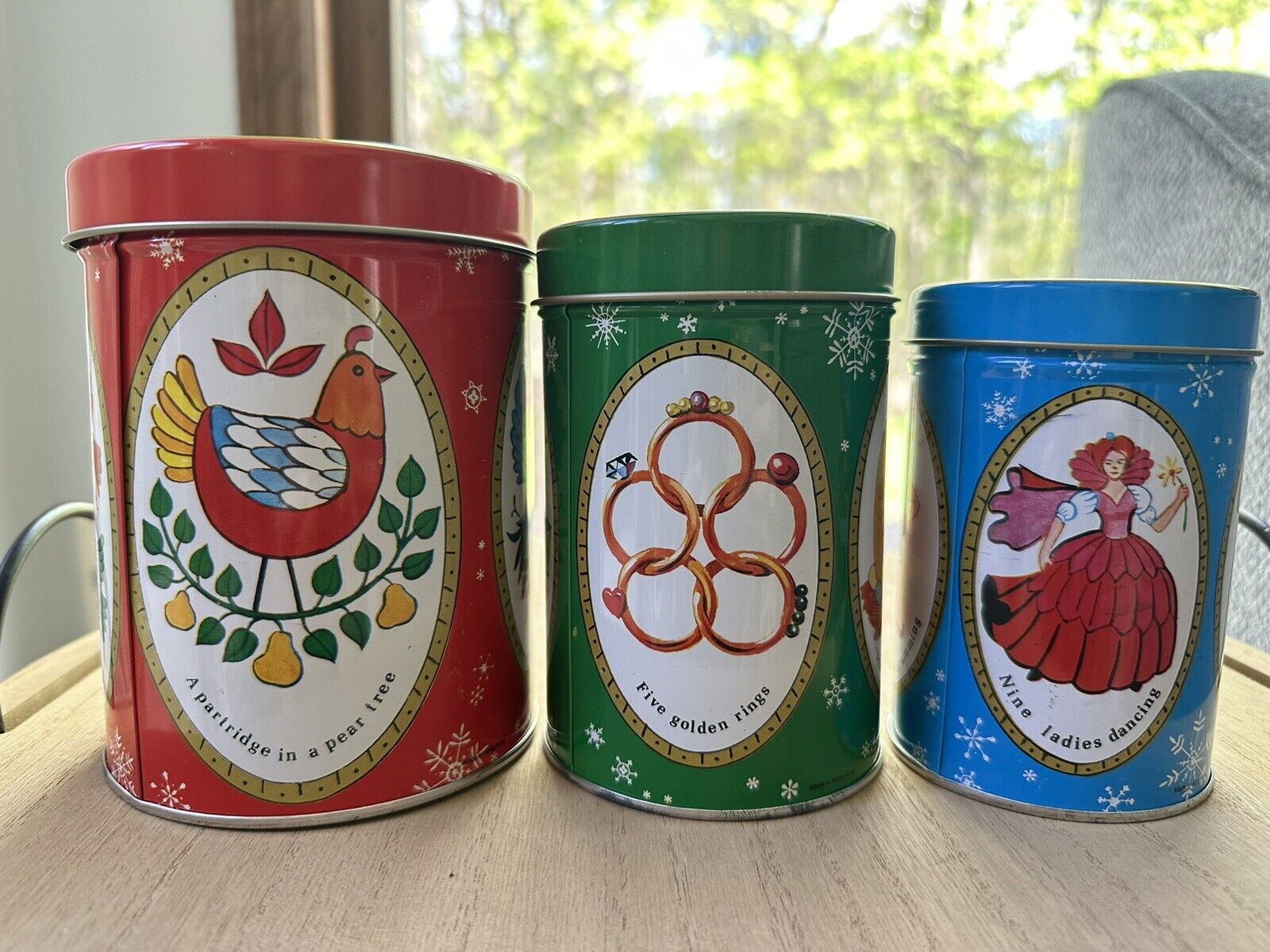 Vintage 1986 Set Of 3 Metal Nesting Canisters Twelve 12 Days Of Christmas W Box