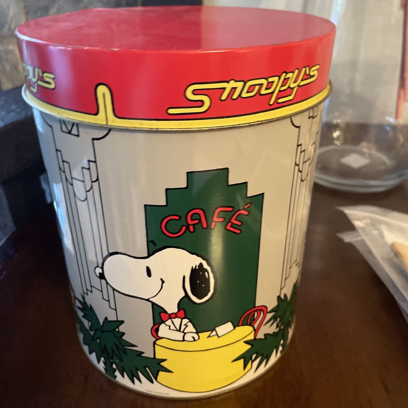 Vintage 1958 Snoopy\'s Cafe Tin Container