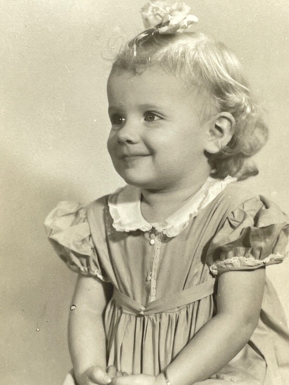 XD Photograph Girl Portrait 1941