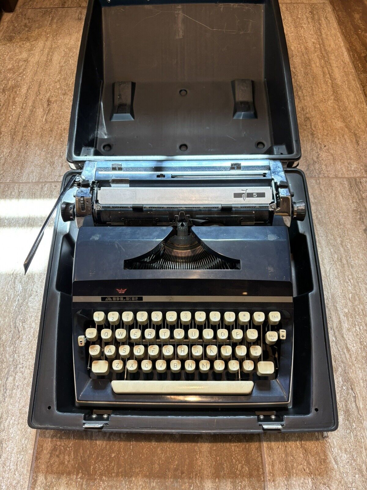 Rare Vintage Adler Portable Typewriter With Original Case