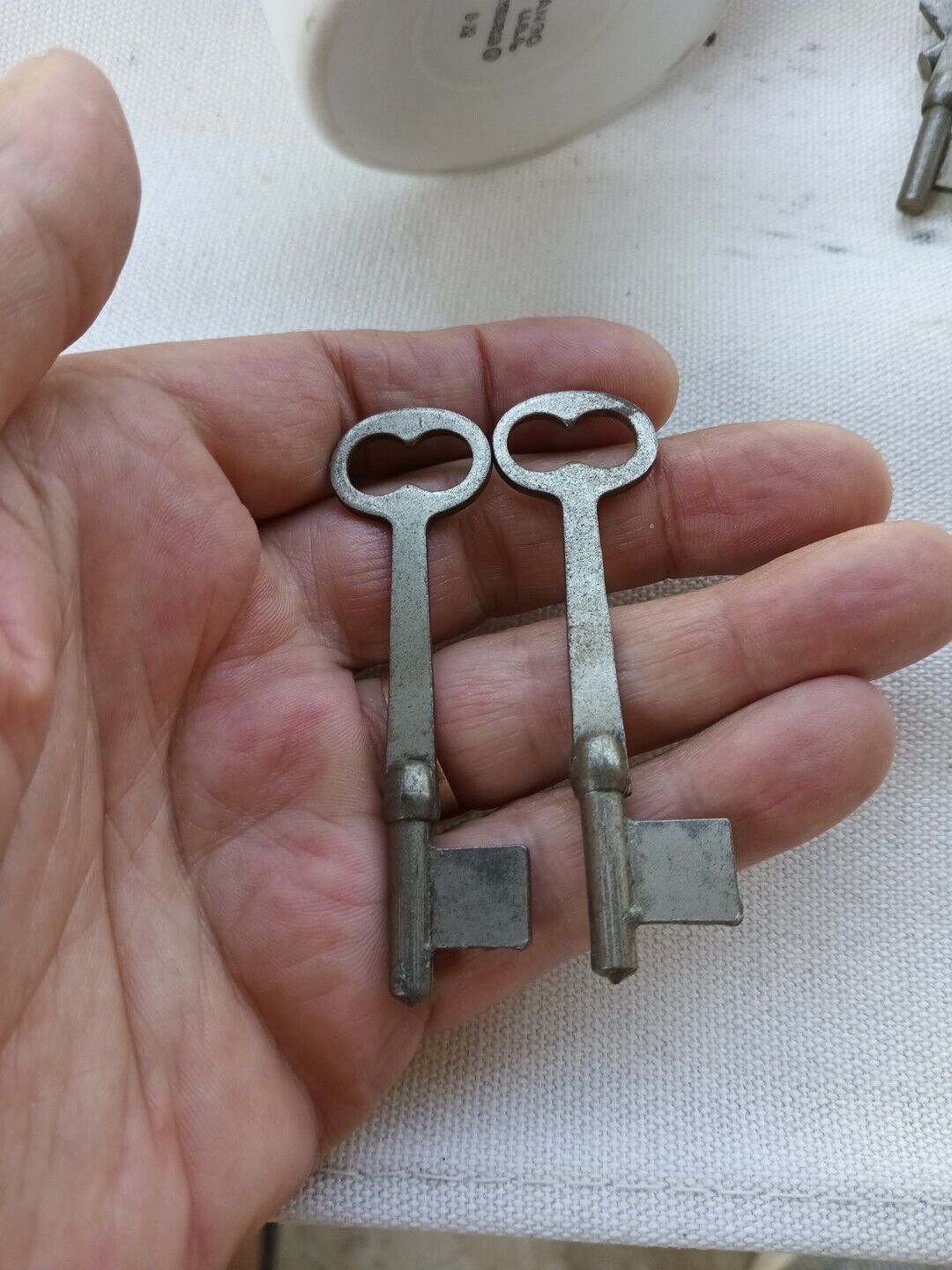 Lot Of 2 UNCUT Steel Skeleton Keys 