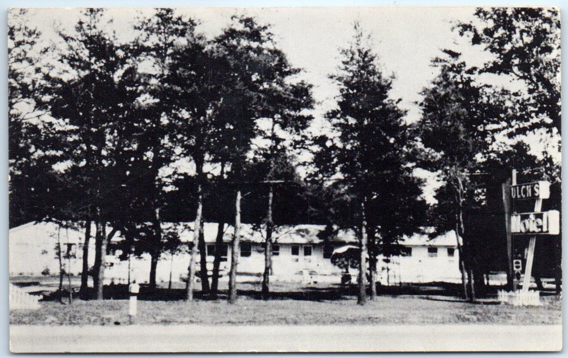Postcard - Ulch\'s Motel, Harrison, Michigan, USA, North America