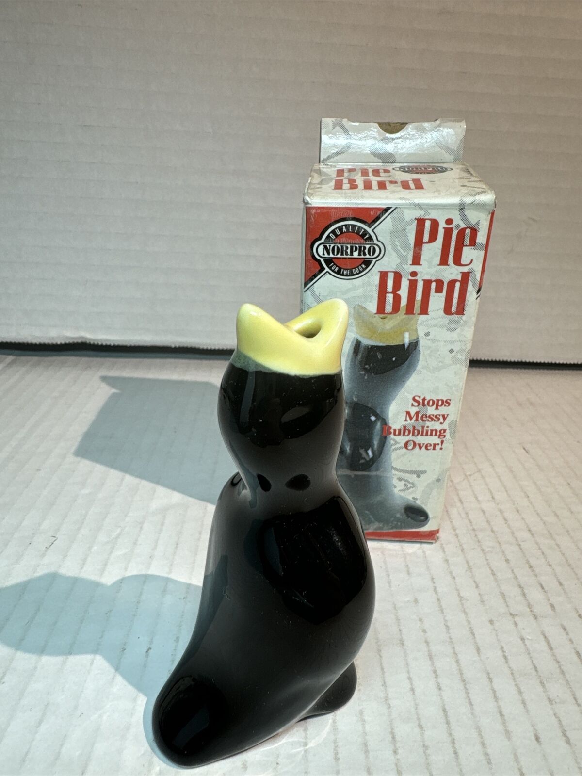 Norpro Ceramic Pie Bird Black Crow Kitchen Baking Steam Release Stops Bubbling
