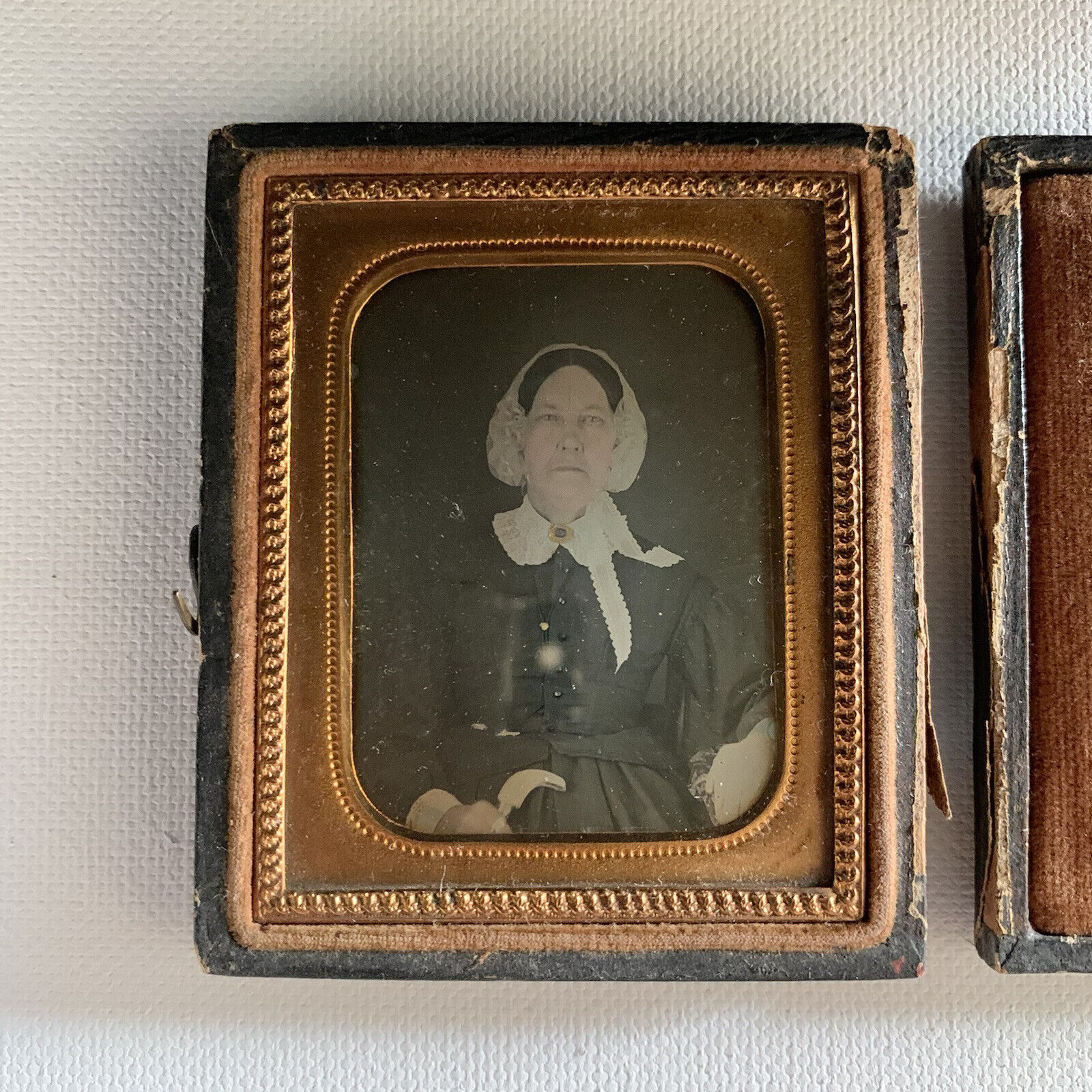 Antique Cased Daguerreotype Leather Case Beautiful Mature Woman Grandma Tinted