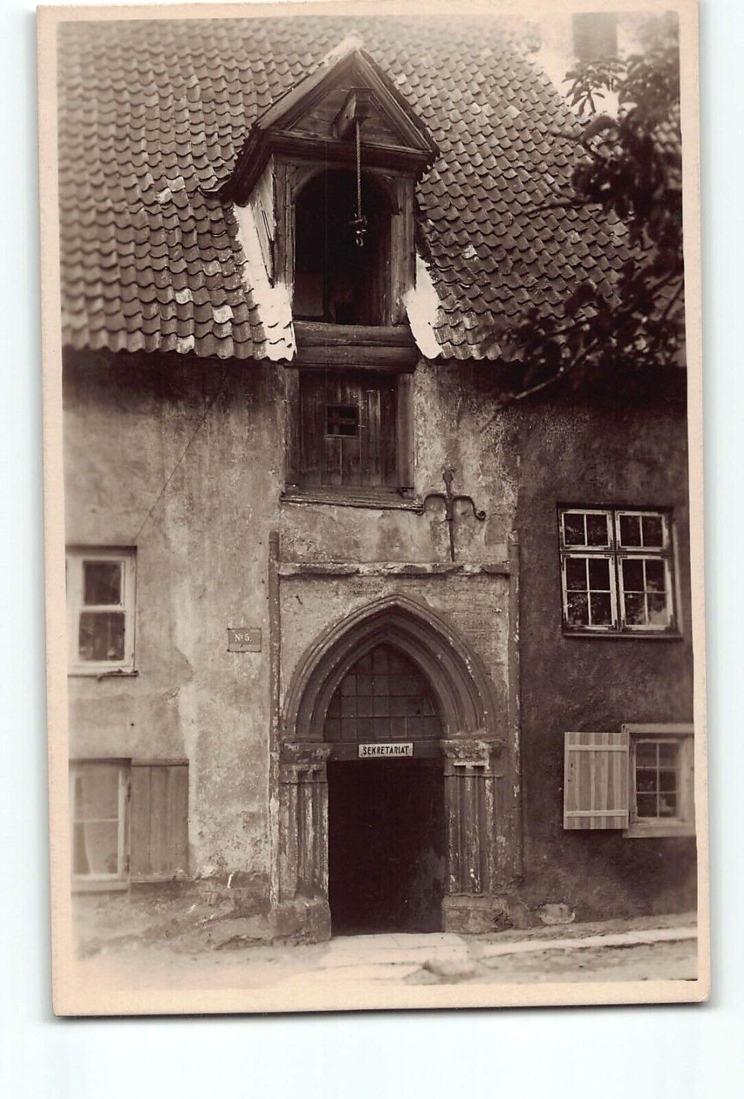 Old Vintage Postcard of Estonia Tallinn Niguliste Church house