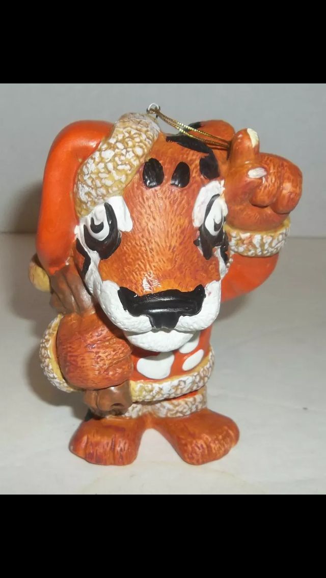 Clemson Tiger Mascot Ceramic Ornament / Figurine BPI 1996 Commerative