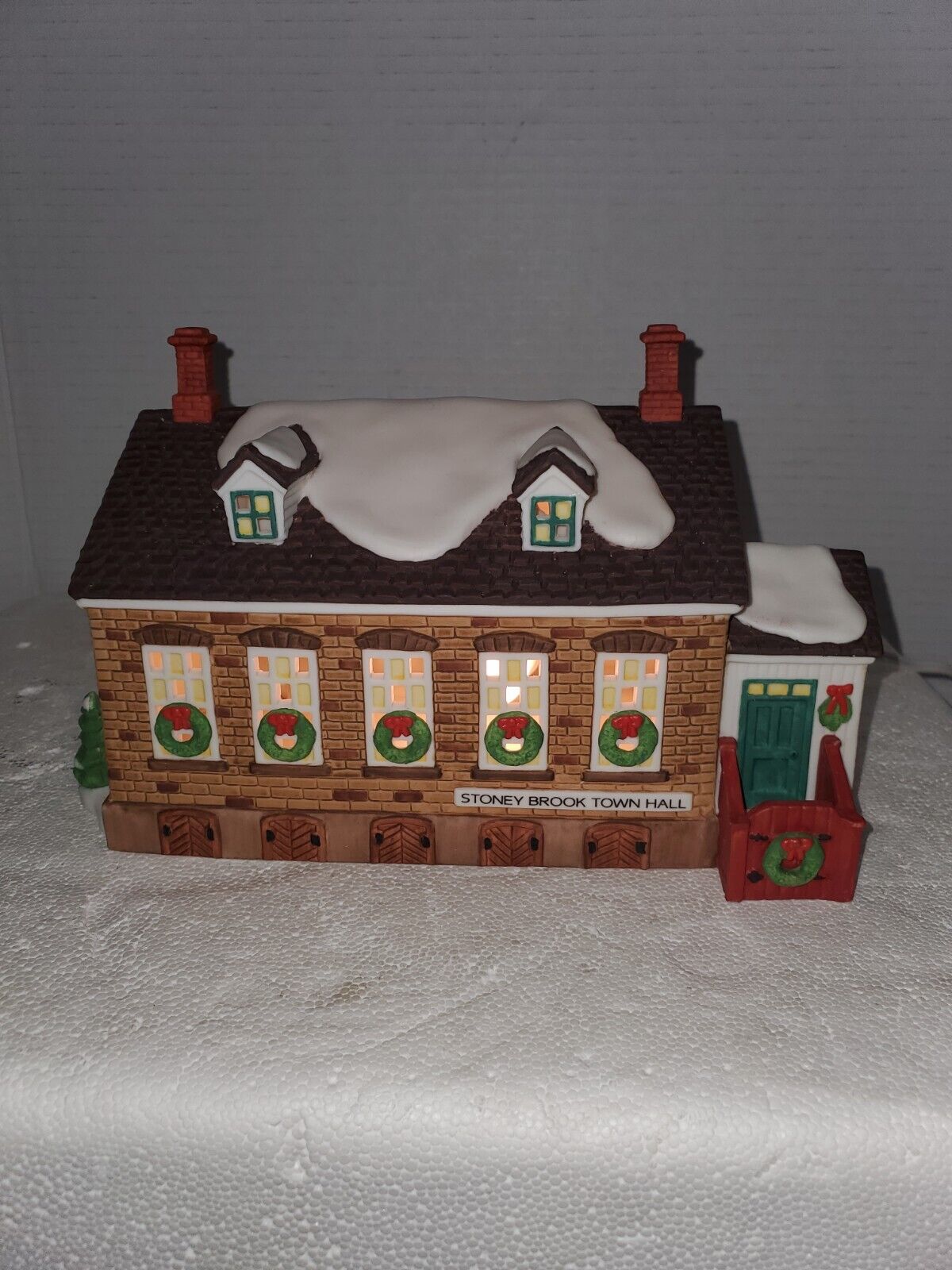 Department 56 Heritage Village Stoney Brook Town Hall Light Up Building