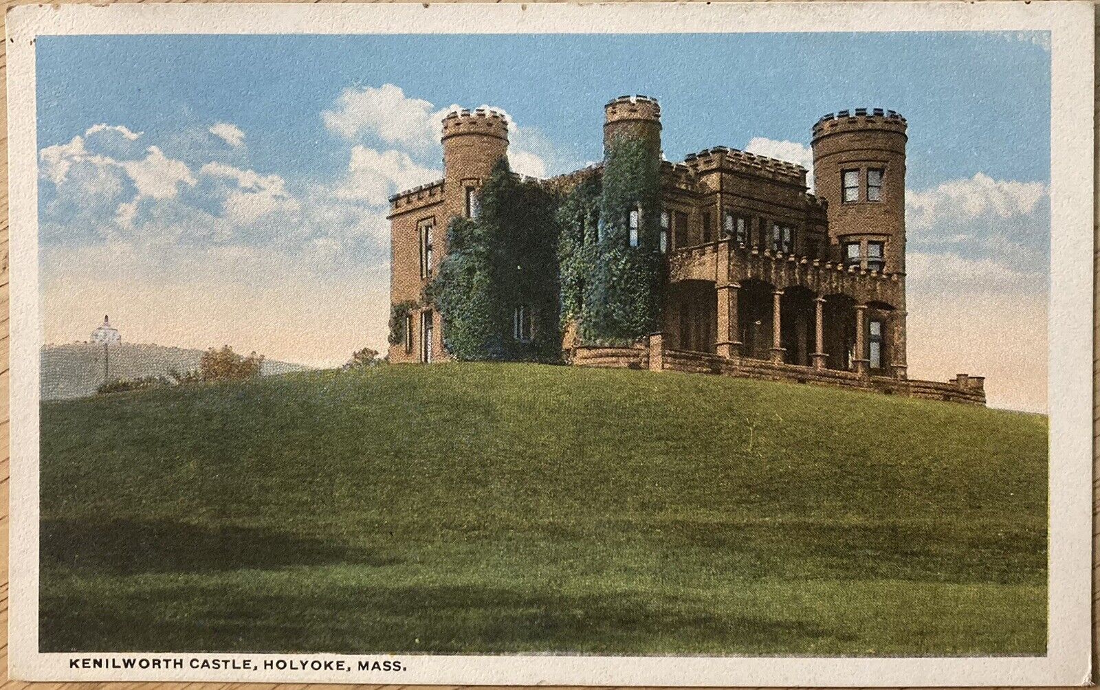 HOLYOKE, MASS. C.1917 PC. (A50)~VIEW OF KENILWORTH CASTLE