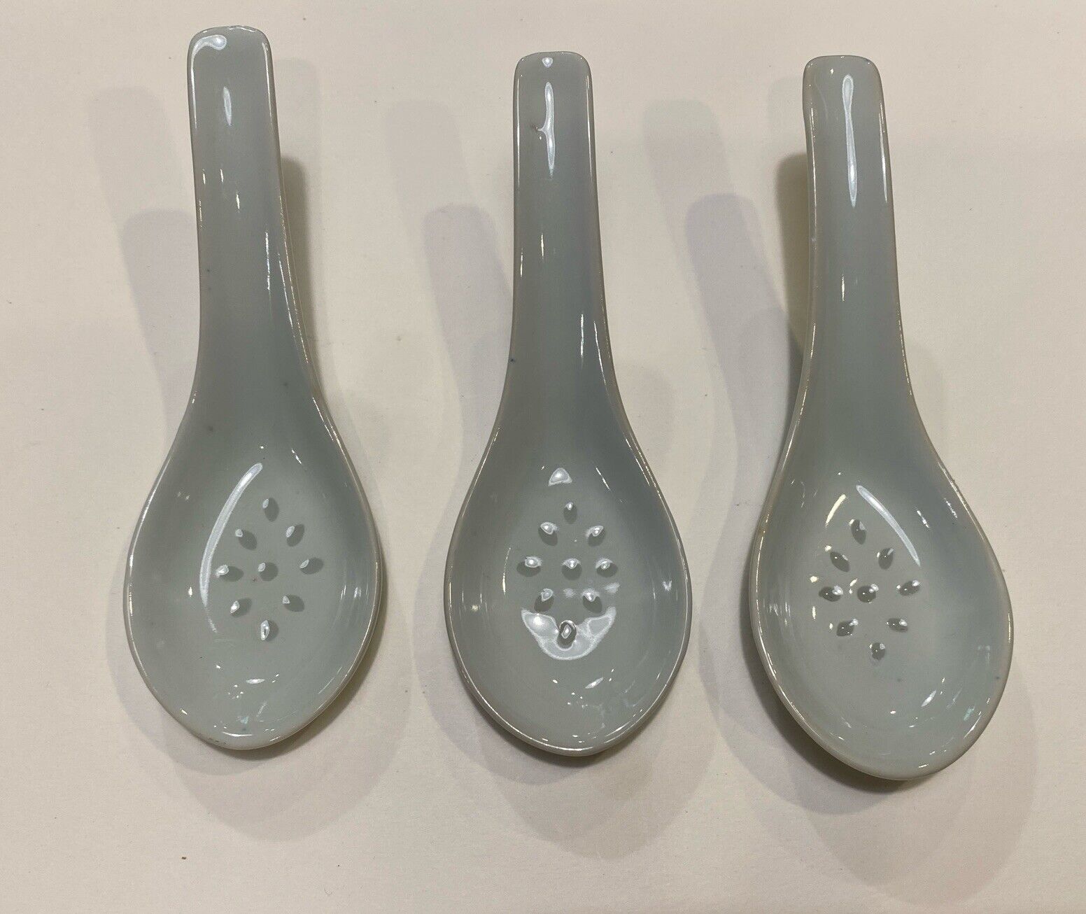 Vintage Asian Chinese Soup Rice Eyes Porcelain Spoon Lot Gray