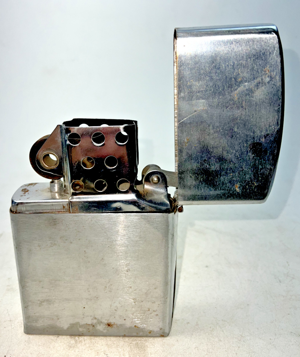 Vintage Oversized Jumbo Flip-Top Lighter