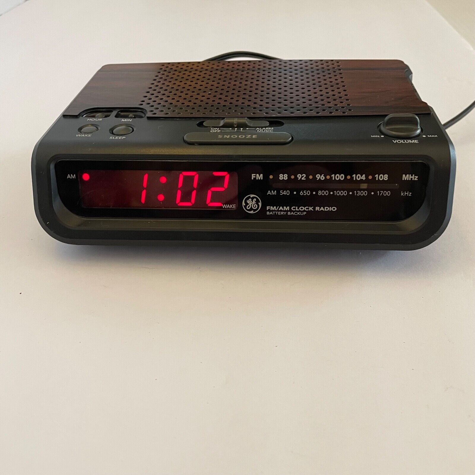 Vintage GE Alarm Clock Radio 7-4613D AM/FM Wood Grain Retro Tested WORKS *READ