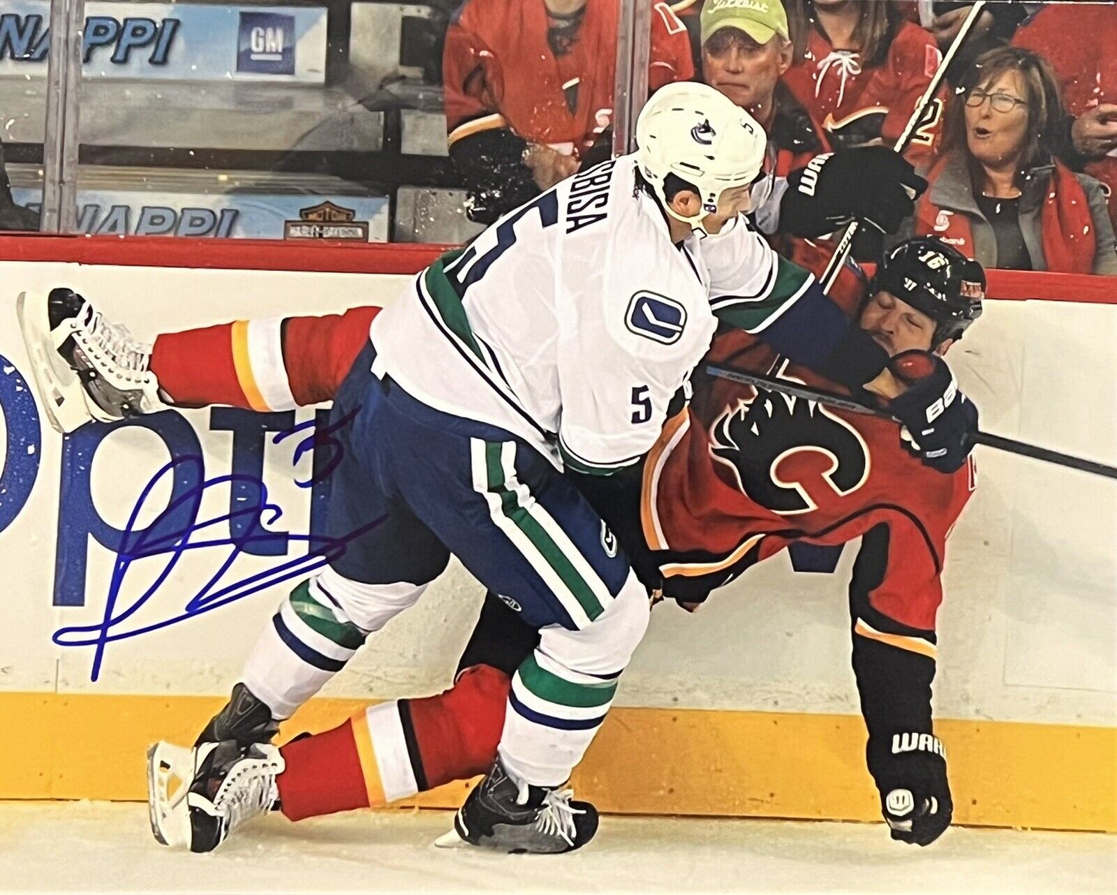Luca Sbisa AUTOGRAPH Photo Vancouver Canucks signed GLOSSY 8x10