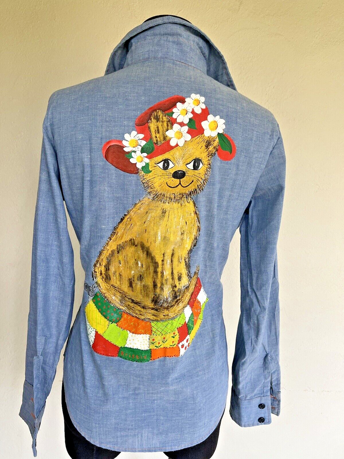 VTG 60\'s Sears Bazar Hand Paint Cat Kitty Figure w Daisies Jeans Denim Shirt M L