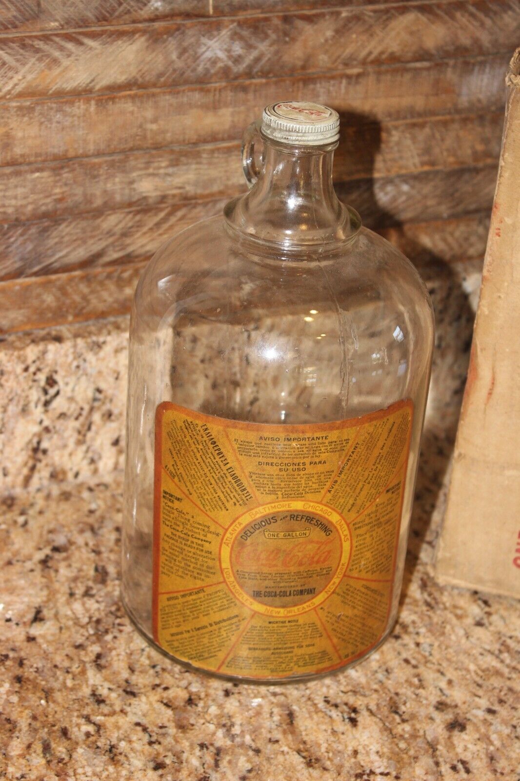 Rare 1938 Coca Cola Paper Label 1 gallon Surup bottle with label & Original Box