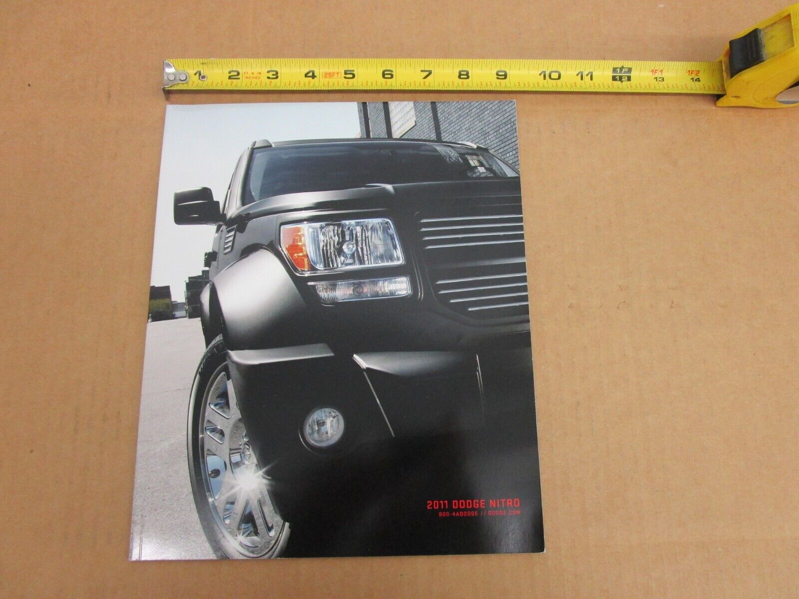 2011 Dodge Nitro sales brochure 22 page ORIGINAL literature