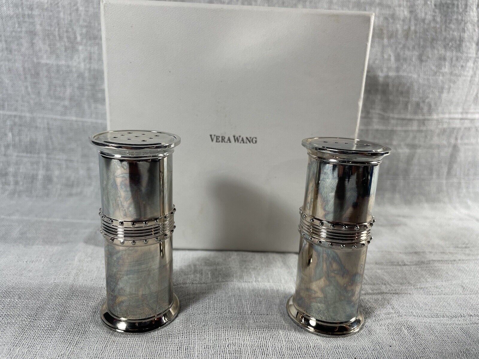 Vera Wang by Wedgewood Grosgrain Salt & Pepper Shakers Silver Plated Set NOB