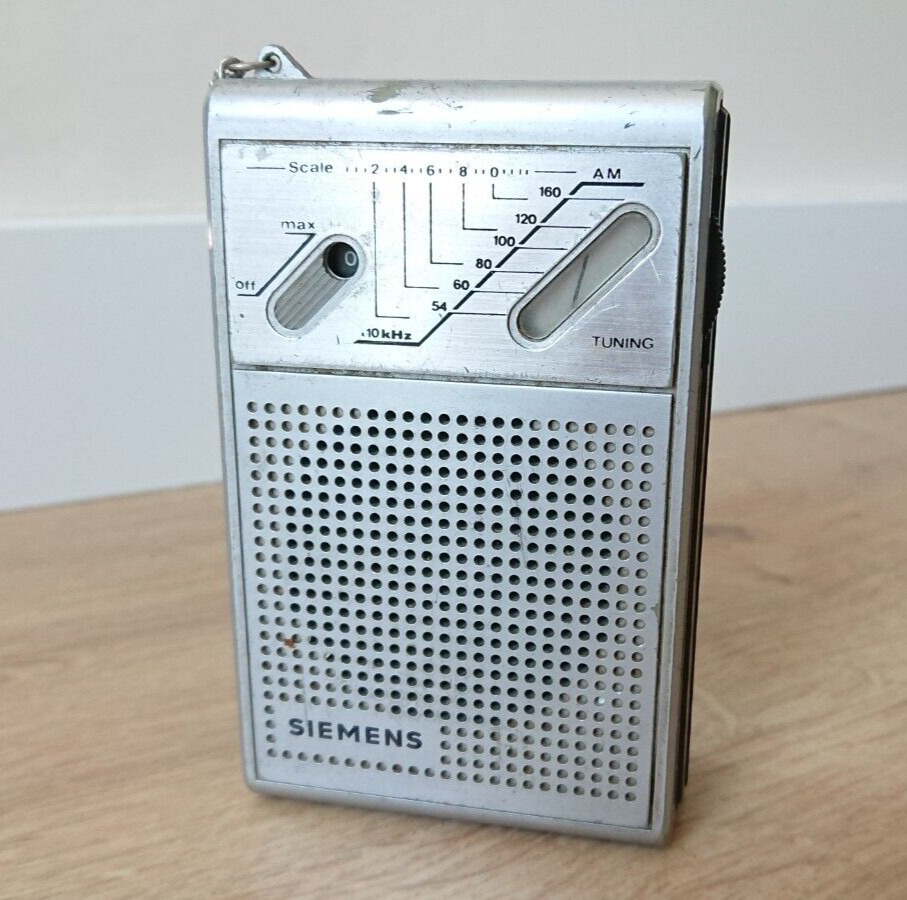 Rare Vintage Siemens RT 711 Portable Battery Transistor Pocket Radio AM Receiver
