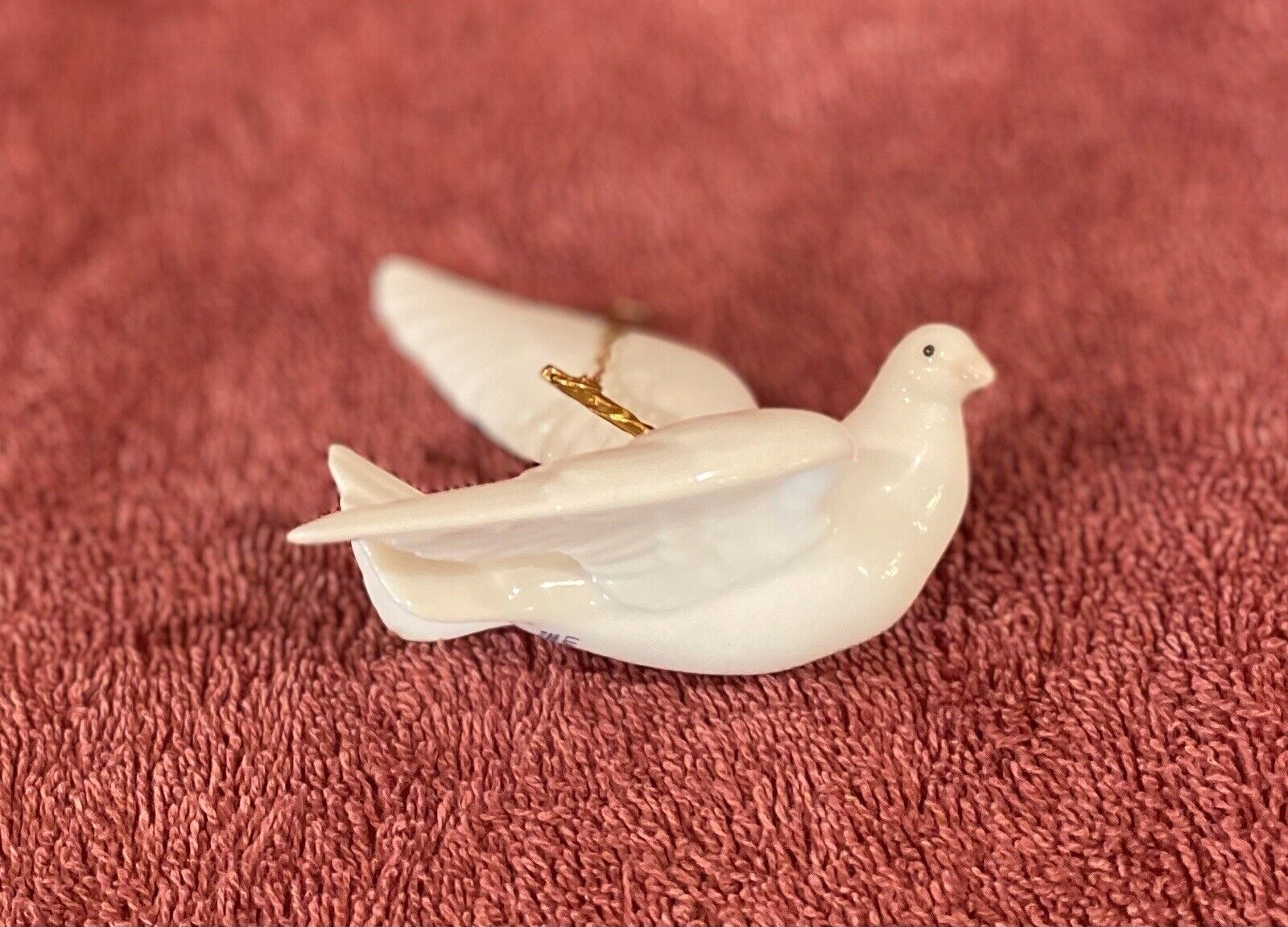 Pre Owned Gorgeous Lladro Porcelain Flying White Dove Ornament
