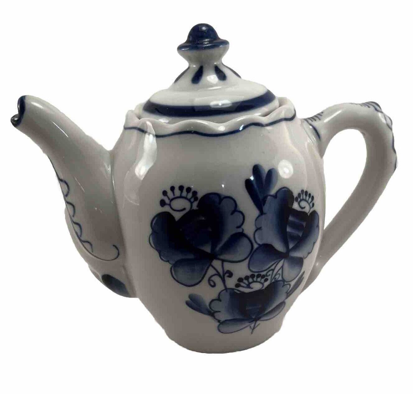 GZHEL COBALT BLUE & WHITE PORCELAIN Teapot/Coffee Pot Handmade Russia Vintage