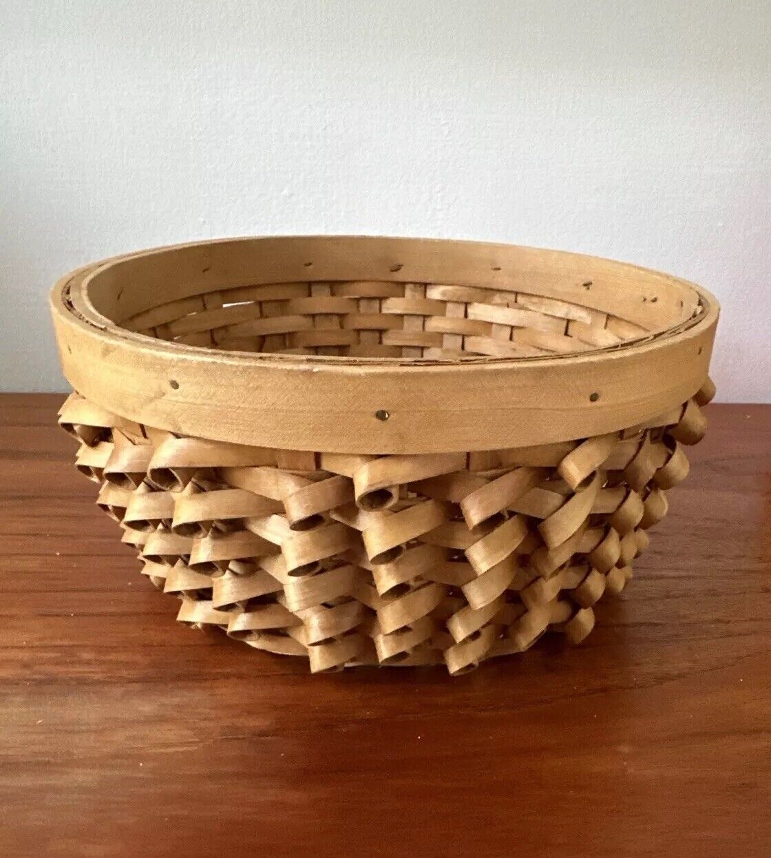 VINTAGE HAND MADE WOVEN CURL TWISTED  WOOD BASKET