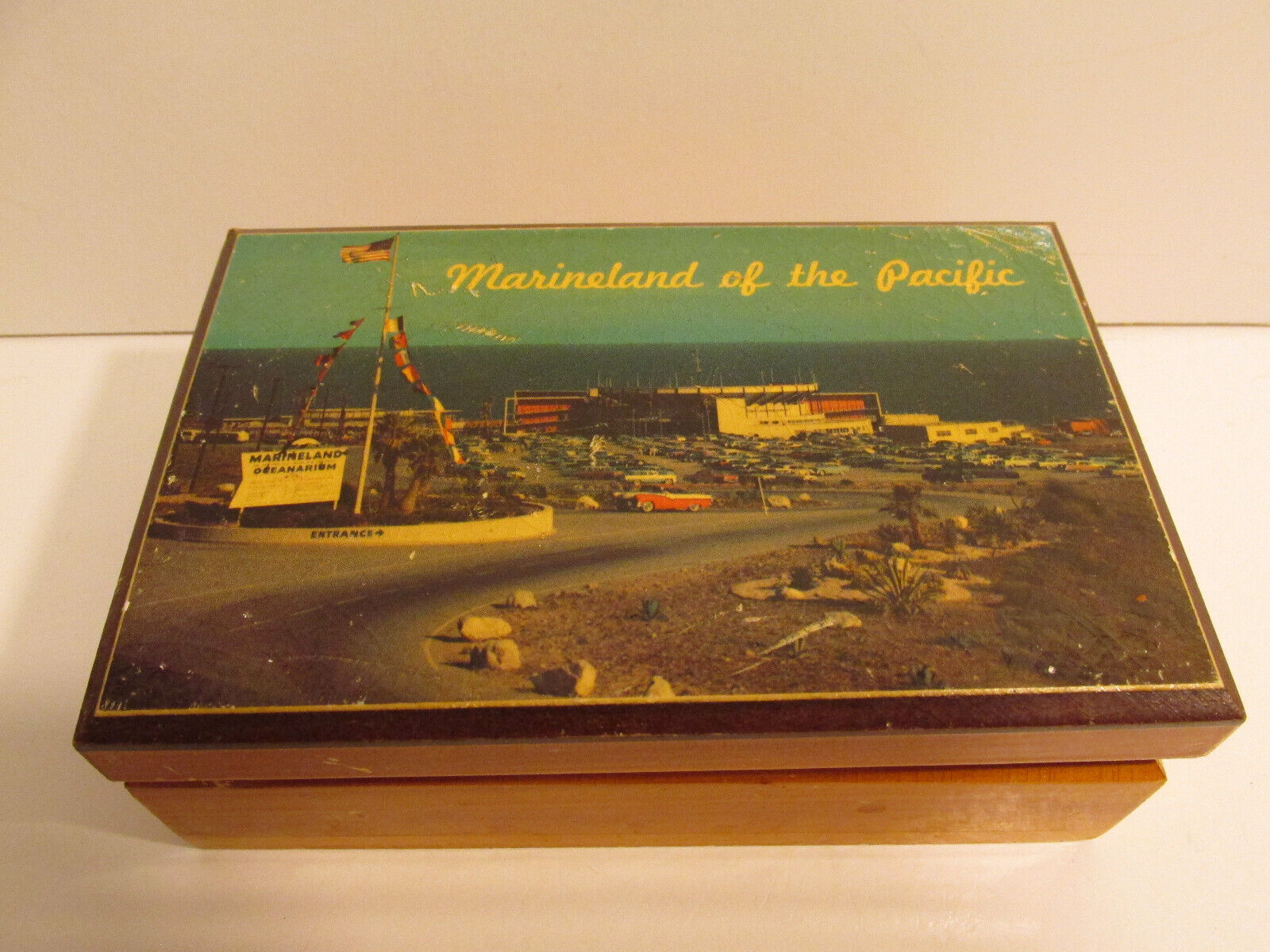 RARE MID CENTURY MODERN 1960S MARINELAND OF THE PACIFIC JEWELRY CEDAR WOOD BOX